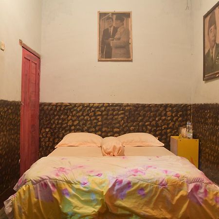 Jaya Homestay Tetebatu Exterior photo
